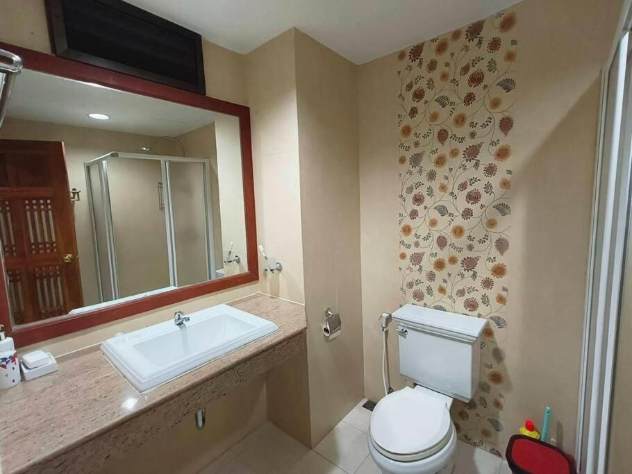 Baan Klang Condo In Central هوا هين المظهر الخارجي الصورة